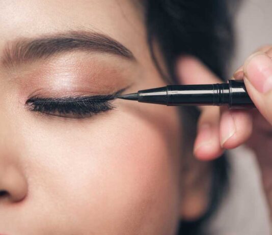 Best Organic Eyeliners Reviews 2025 | Natural Eye Care Best Organic Eyeliners